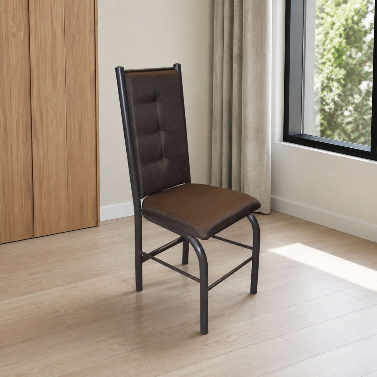 Silla Modelo Belice - ambientada en comedor; se vende por pieza