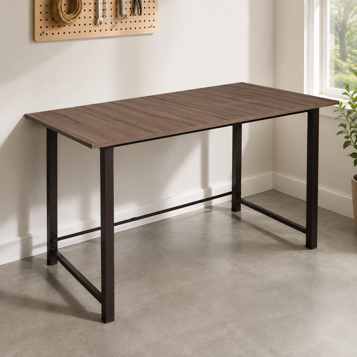 Mesa Modelo Multiusos - ambientada en área de trabajo; no incluye sillas ni accesorios