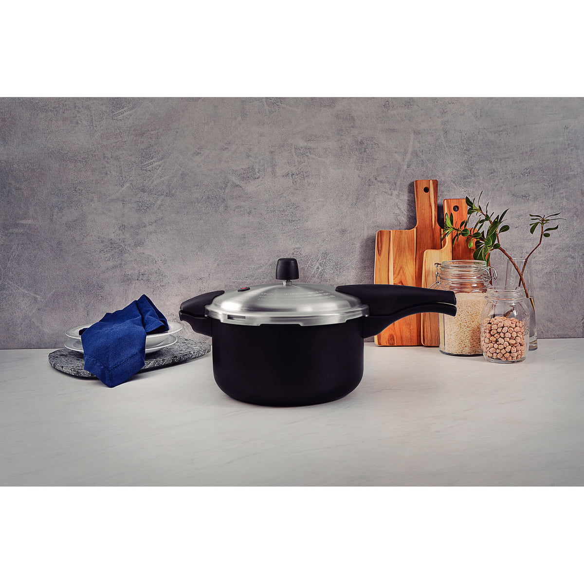 Olla a Presión Tramontina Vancouver Effect 24 cm 6 L Modelo 20592424 - ambientación oficial