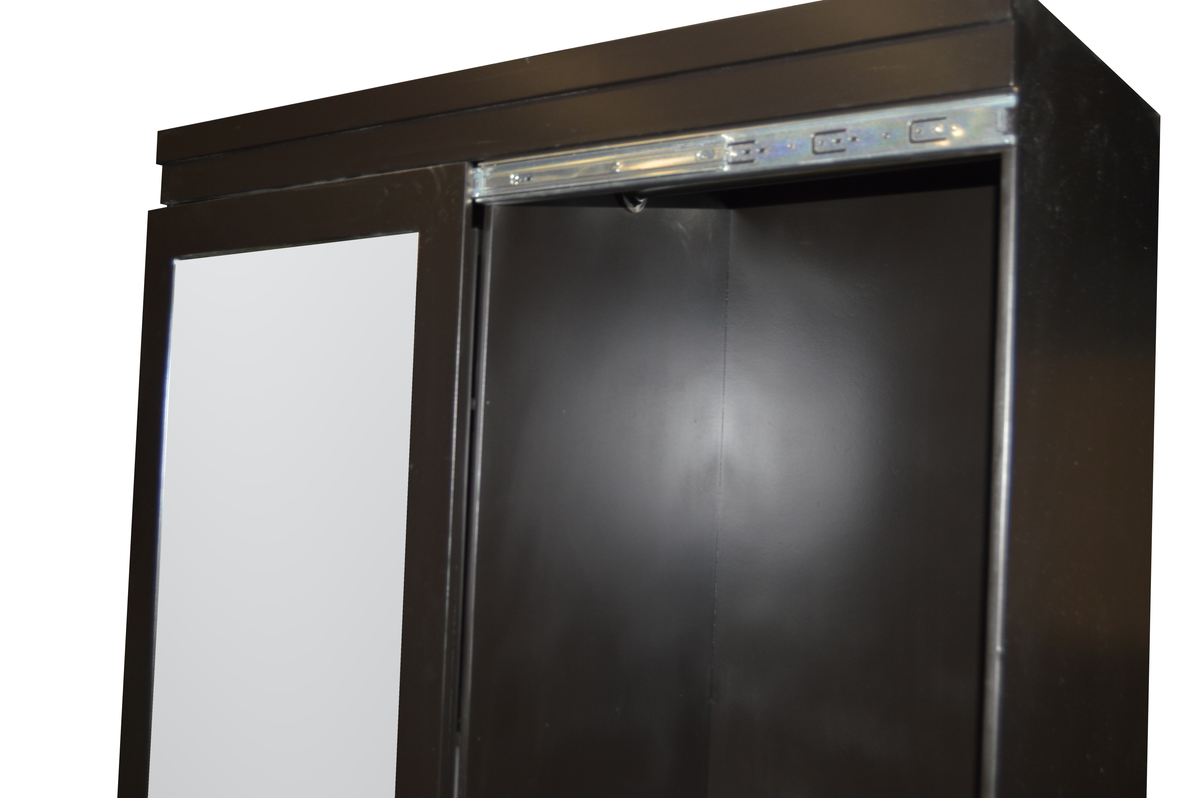 Ropero Modelo Merida: detalle del riel superior de la puerta corrediza