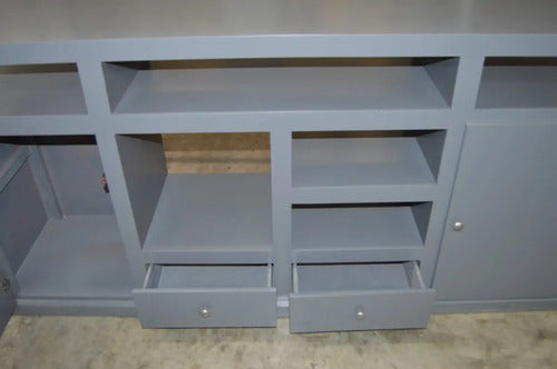 Centro de Entretenimiento Modelo Vesubio Gris